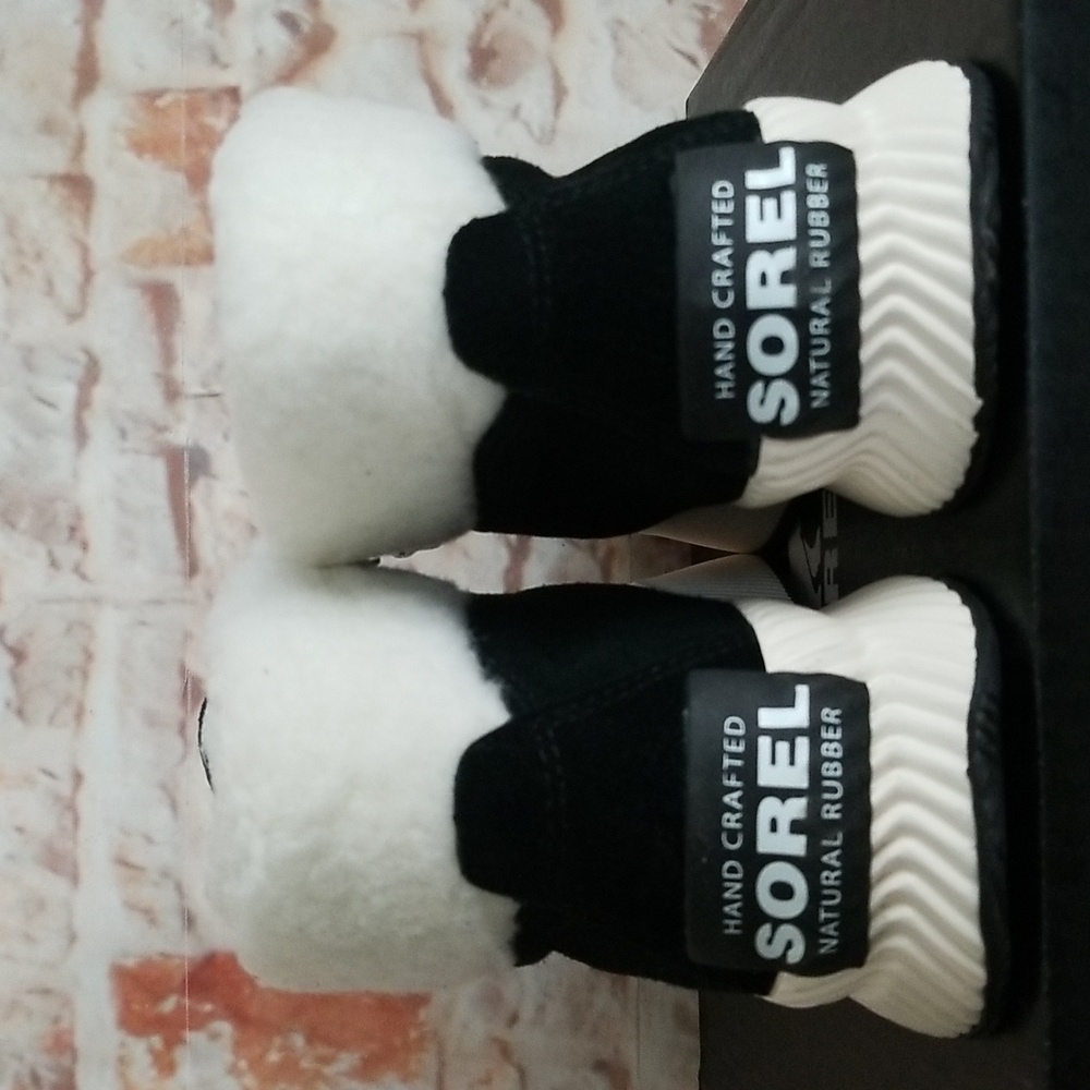 Sorel Black and White Ankle Boots - Picture 7 of 11